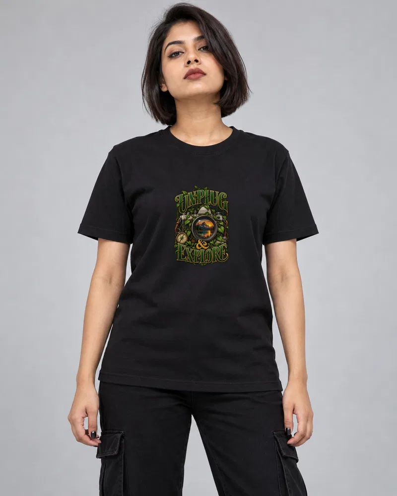 Unplug and Explore Camera printed T-shirt, black